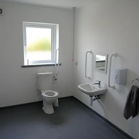 Whiddy School House فندق مبيت وإفطار 2*