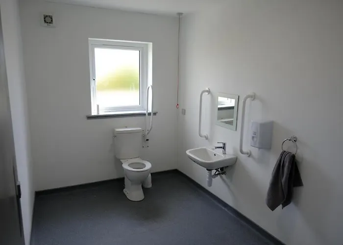 Whiddy School House 住宿加早餐酒店 2*